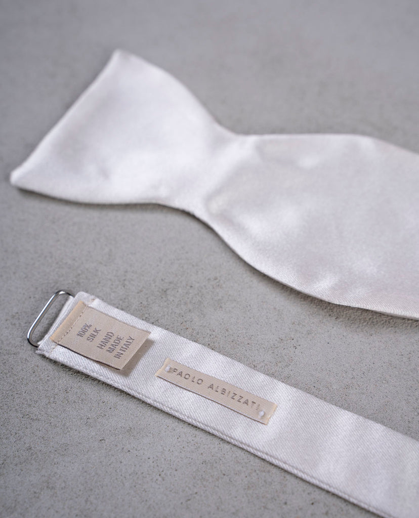 luxury open white silk bow tie for man paolo albizzati