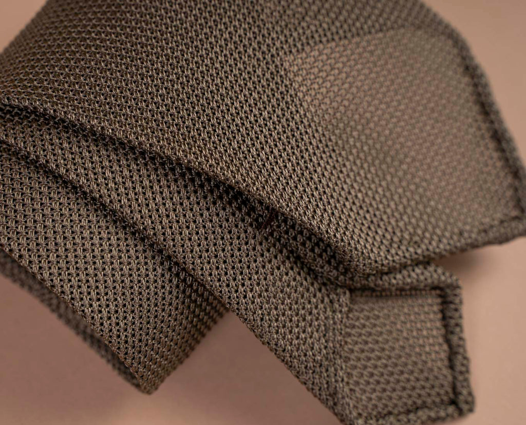 cravatta khaki garza seta paolo albizzati 