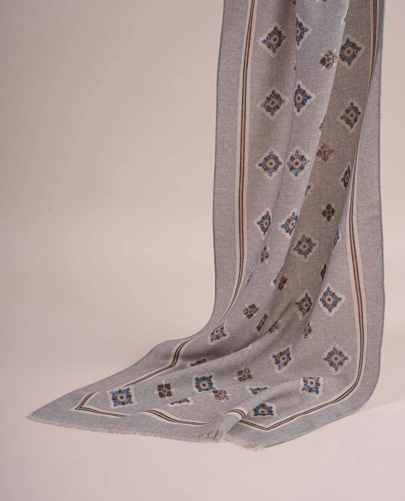 grey medallion wool scarf paolo albizzati