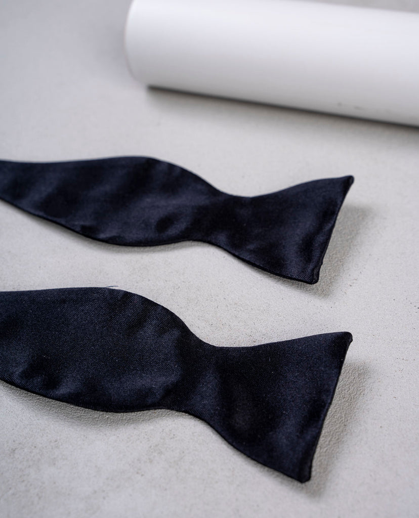 open black silk bow tie for man paolo albizzati