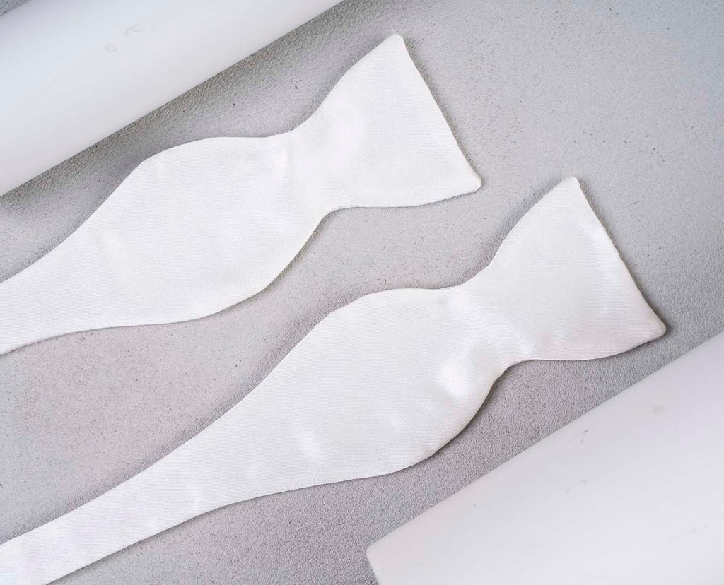 luxury open white silk bow tie for man paolo albizzati