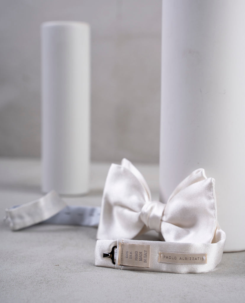 original luxury white silk tie for man paolo albizzati