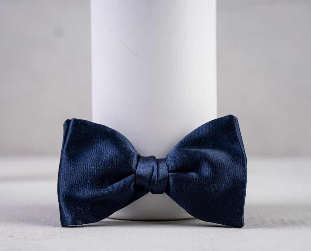 original navy blue silk tie for man paolo albizzati