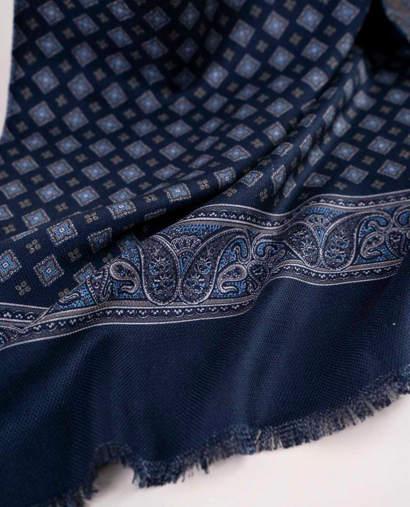 sciarpa blu di seta con doppia stampa paisley per uomo paolo albizzati