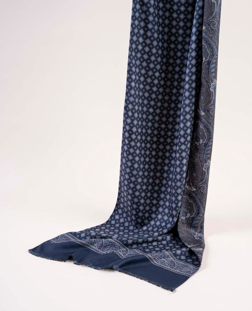 sciarpa blu di seta con doppia stampa paisley per uomo paolo albizzati